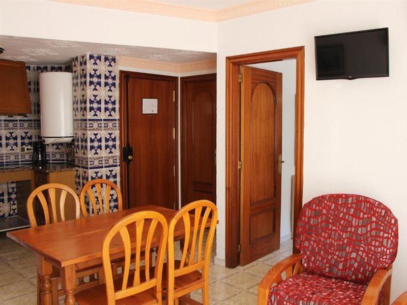Apartamentos Las Americas - Blanes Beach Экстерьер фото