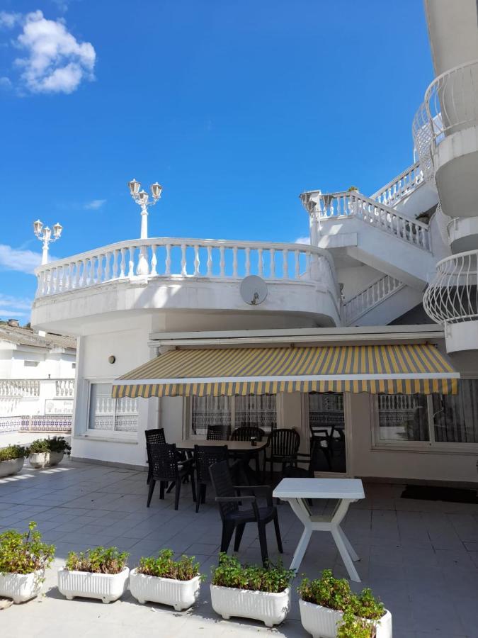 Apartamentos Las Americas - Blanes Beach Экстерьер фото