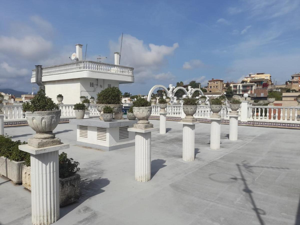 Apartamentos Las Americas - Blanes Beach Экстерьер фото